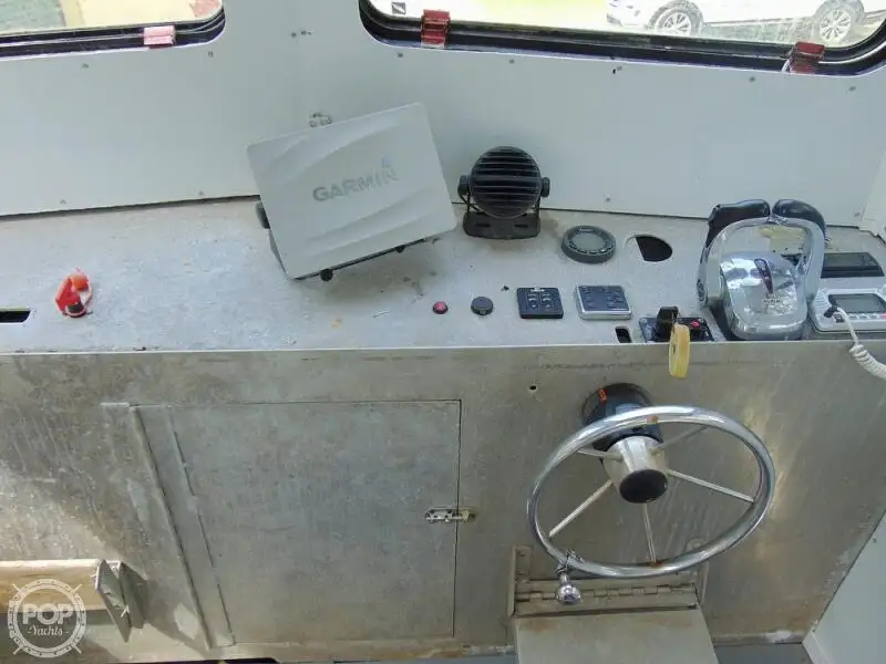 Kapal patroli untuk dijual