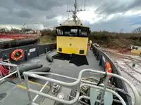 Kapal kontainer untuk dijual