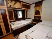 Yacht untuk dijual
