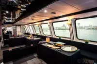 Kapal pesiar untuk dijual
