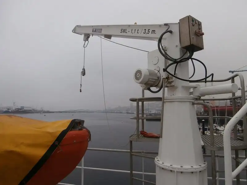 Kapal kontainer untuk dijual