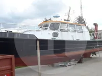 Kapal survei untuk dijual