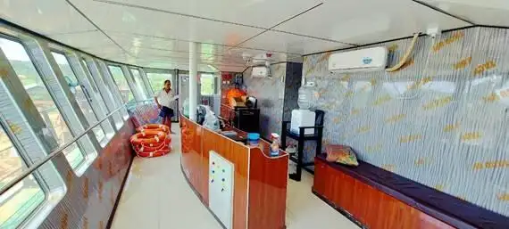 Kapal pendarat, tank untuk dijual