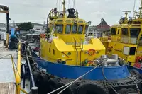 Kapal penarik dijual