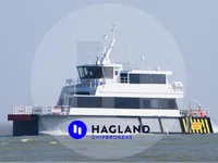 Kapal kru untuk dijual