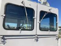 Kapal pendarat, tank untuk dijual