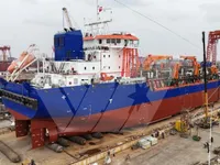 Kapal keruk untuk dijual