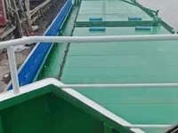 Kapal pengangkut barang curah untuk dijual