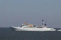 Kapal penumpang dijual