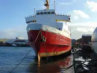 Kapal feri dijual