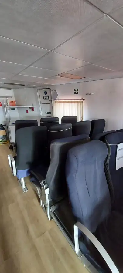 Kapal kru untuk dijual