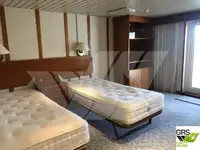 Kapal pesiar untuk dijual