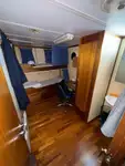 Kapal kontainer untuk dijual