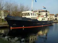 Kapal patroli untuk dijual