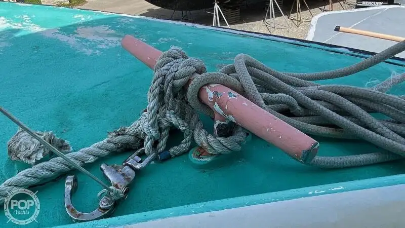 Kapal pesiar untuk dijual