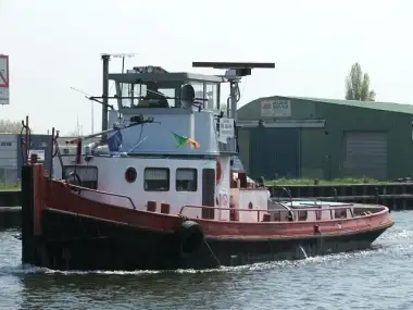 Kapal tunda untuk dijual