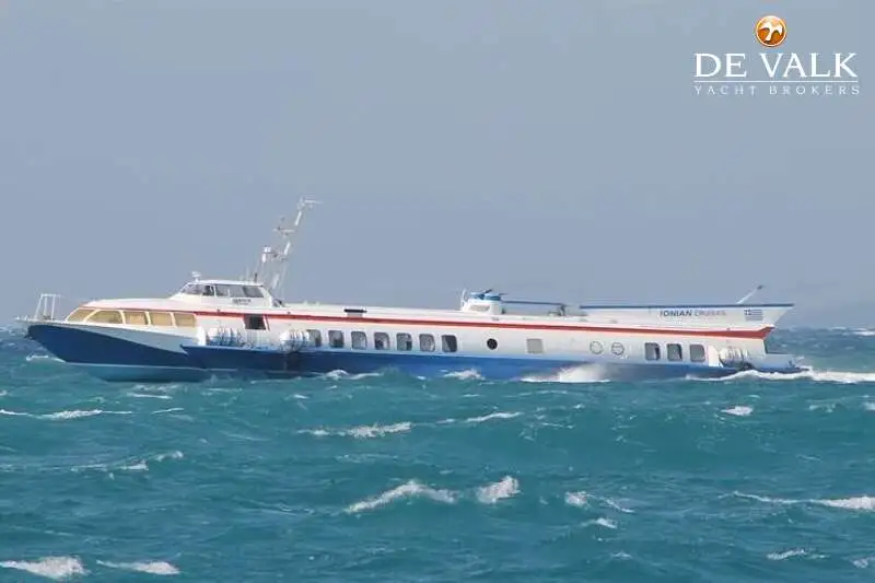 Kapal layar hidrofotil untuk dijual