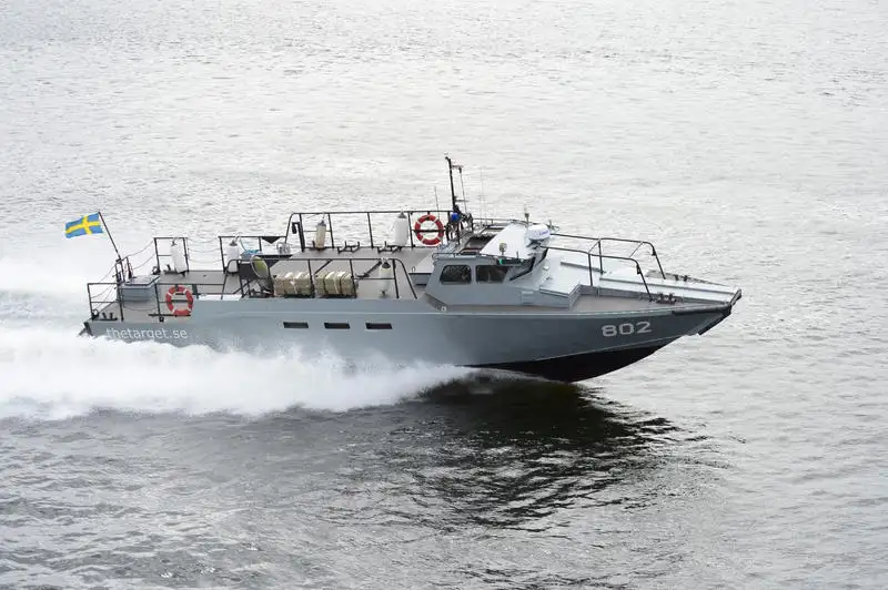 Kapal angkatan laut / militer untuk dijual