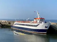 Kapal penumpang dijual