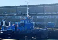 Kapal tunda untuk dijual