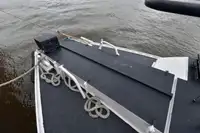 Kapal penyelamat untuk dijual