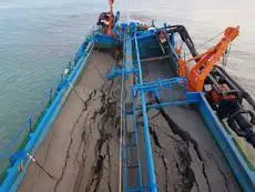 Kapal keruk untuk dijual