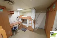 Kapal pasokan dijual