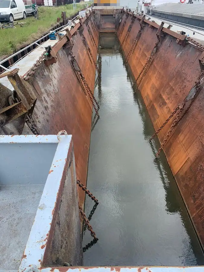 Kapal tunda untuk dijual