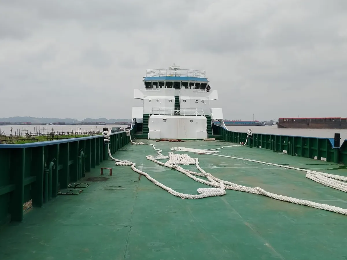 Kapal pendarat, tank untuk dijual