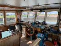 Kapal tunda untuk dijual