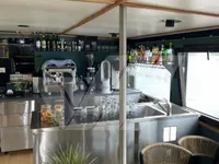 Kapal wisata untuk dijual