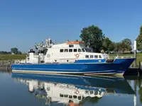 Kapal patroli untuk dijual