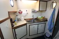 Kapal pesiar untuk dijual