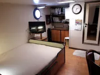 Kapal penelitian untuk dijual