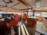 Kapal kru untuk dijual