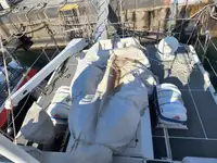 Kapal patroli untuk dijual