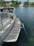 Kapal kru untuk dijual