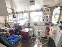 Kapal pendarat, tank untuk dijual