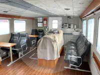 Kapal feri untuk dijual