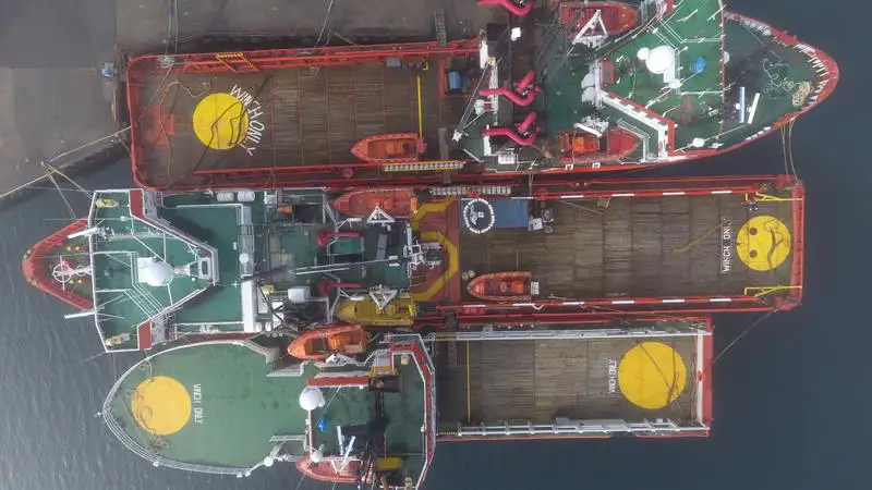 Kapal suplai platform (PSV) untuk dijual