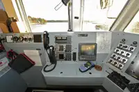 Kapal survei untuk dijual