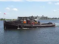 Kapal penarik dijual