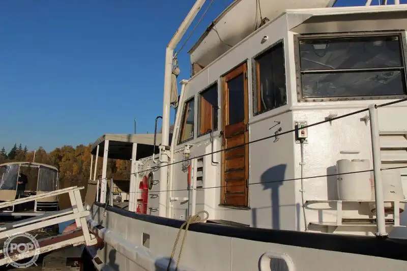 Kapal feri untuk dijual
