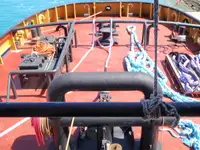 Kapal penarik dijual