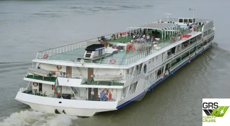 Kapal pesiar untuk dijual