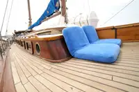 Kapal pesiar untuk dijual