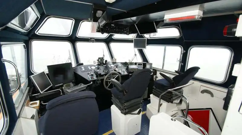 Kapal kru untuk dijual