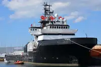 Kapal penarik dijual
