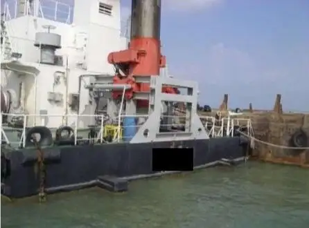 Kapal keruk untuk dijual