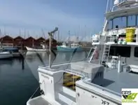 Kapal penelitian untuk dijual
